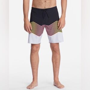 Billabong T Street Airlite Board Shorts for Men Size 32 NWOT
